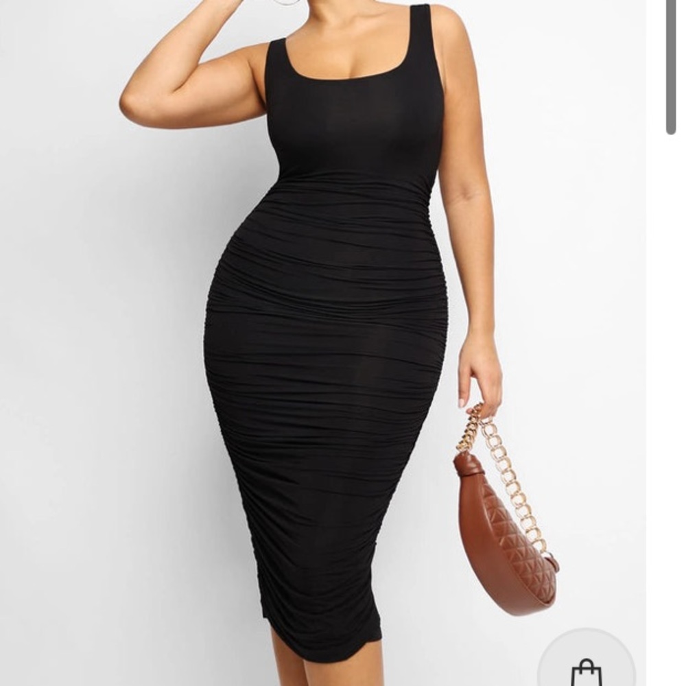Black Mermaid Hem Shaping Dress